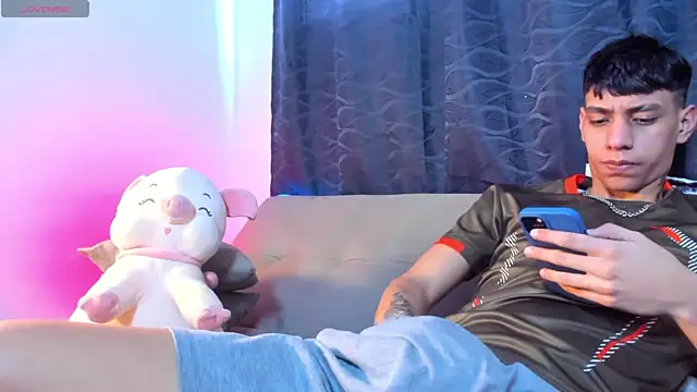 Josep Davies online show from January 2025 10:13:01 PM