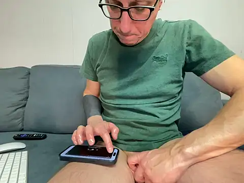 mouser21212 online show from January 2025 10:30:02 PM