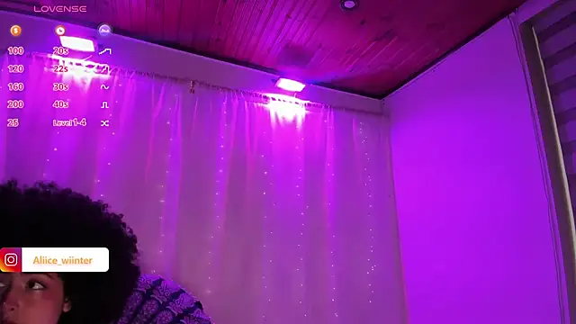 Alice winter  online show from December 2024 09:09:02 PM