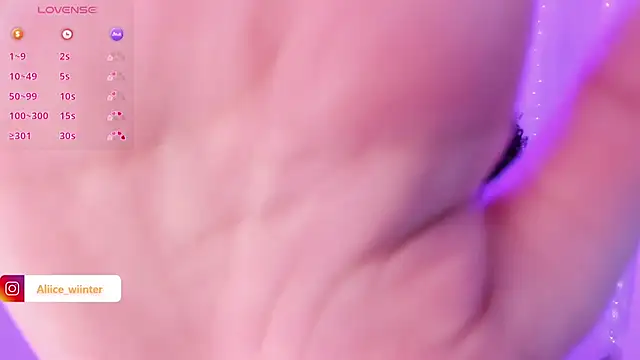 Alice winter  online show from March 2025 07:25:01 PM