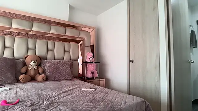 Snapshot of candy-sam28 chatting on February 2026 08:19:02 PM candy-sam28 online show from February 2026 08:19:02 PM