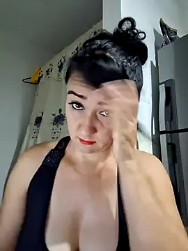 taalia online show from December 2024 12:17:02 AM