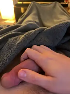 Snapshot of HannesDicks chatting on December 2024 09:40:02 AM HannesDicks online show from December 2024 09:40:02 AM