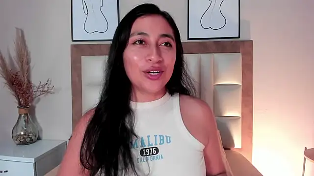 LisaHadwin online show from January 2025 12:50:01 AM