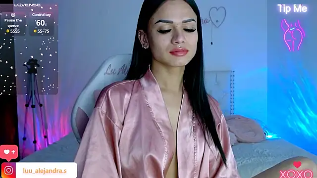 Snapshot of alee_lenoxx chatting on February 2025 11:09:01 PM alee lenoxx online show from February 2025 11:09:01 PM