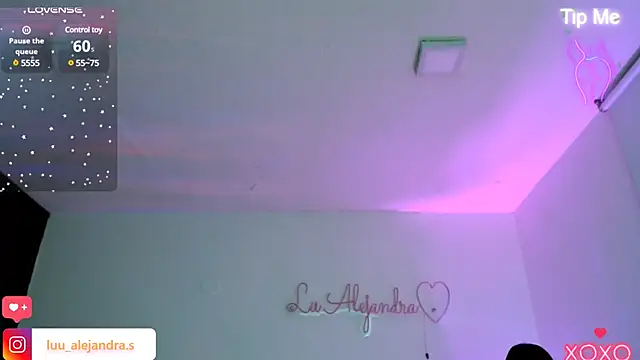 Snapshot of alee_lenoxx chatting on February 2025 05:37:02 AM alee lenoxx online show from February 2025 05:37:02 AM