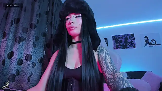 satanbabee online show from November 2025 01:33:02 AM