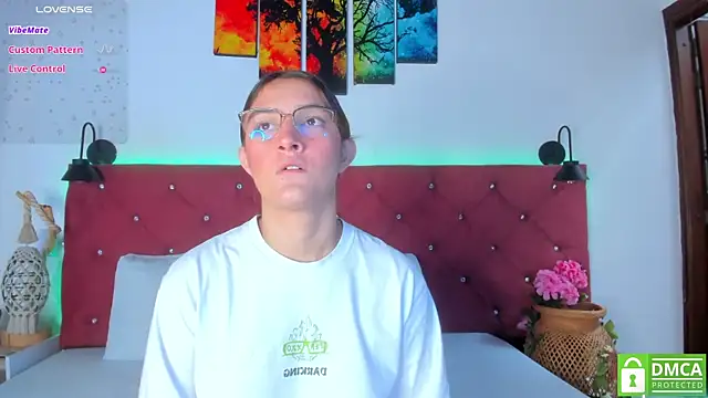 Ruth harvey  online show from November 2025 01:53:02 PM