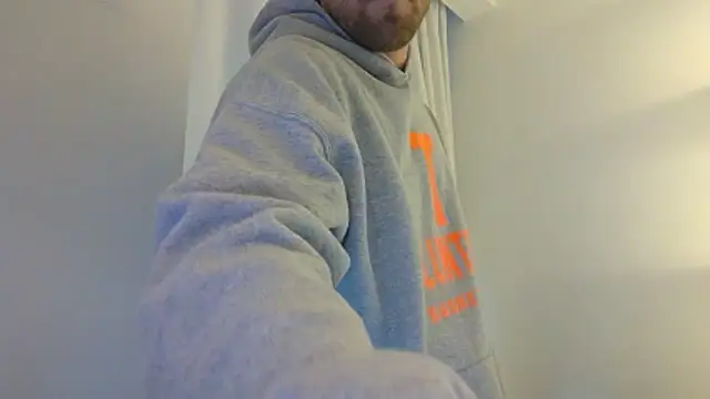 Snapshot of VitaminmanFL chatting on January 2025 10:29:02 PM VitaminmanFL online show from January 2025 10:29:02 PM