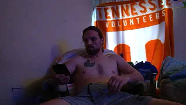 Snapshot of VitaminmanFL chatting on March 2025 02:23:02 PM VitaminmanFL online show from March 2025 02:23:02 PM