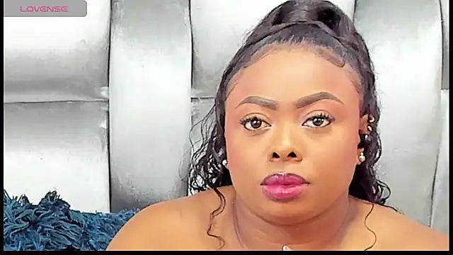 Snapshot of CamilaBenitez chatting on March 2026 12:23:02 AM CamilaBenitez online show from March 2026 12:23:02 AM