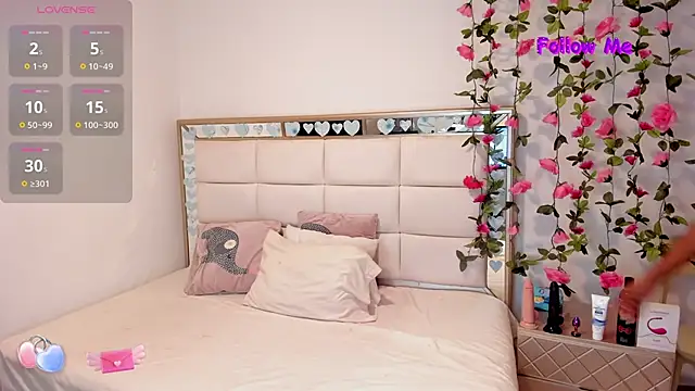 Snapshot of Vicky_Freedom chatting on December 2024 02:23:01 AM Vicky Freedom online show from December 2024 02:23:01 AM