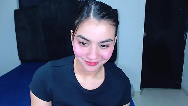 Ariel Zeo1 online show from April 2026 07:44:01 PM