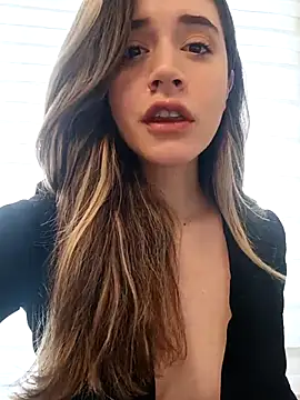 Snapshot of maliciaworld chatting on February 2025 05:07:01 PM maliciaworld online show from February 2025 05:07:01 PM