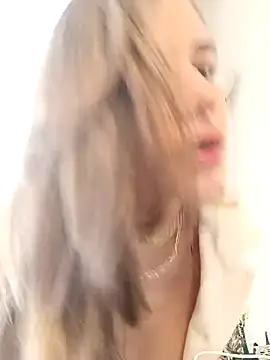 Snapshot of maliciaworld chatting on March 2025 05:05:01 PM maliciaworld online show from March 2025 05:05:01 PM