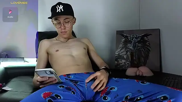 Elian Cooper online show from January 2025 01:22:01 PM