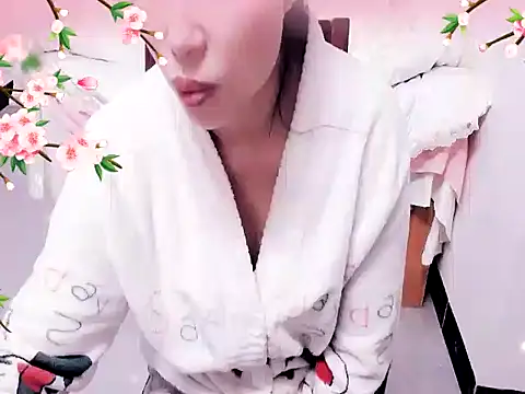 Snapshot of xiaoxuer chatting on February 2025 05:05:02 AM xiaoxuer online show from February 2025 05:05:02 AM