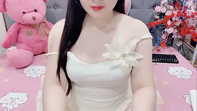 Snapshot of Funikio chatting on December 2025 02:31:01 AM Funikio online show from December 2025 02:31:01 AM