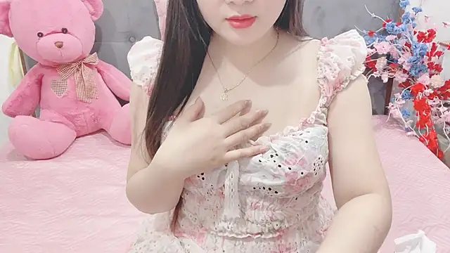 Snapshot of Funikio chatting on February 2026 03:05:02 AM Funikio online show from February 2026 03:05:02 AM