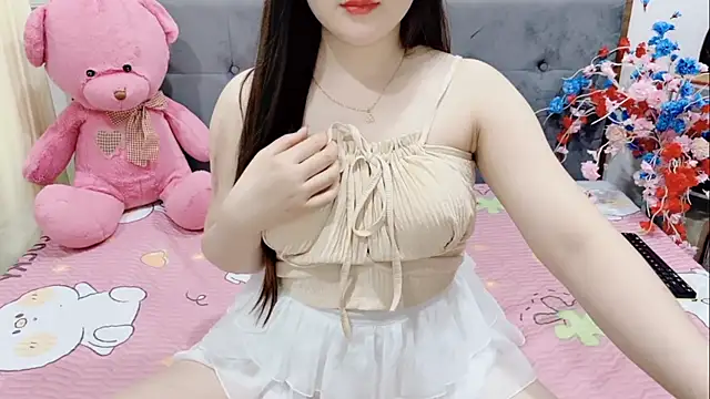 Snapshot of Funikio chatting on April 2026 02:09:02 AM Funikio online show from April 2026 02:09:02 AM