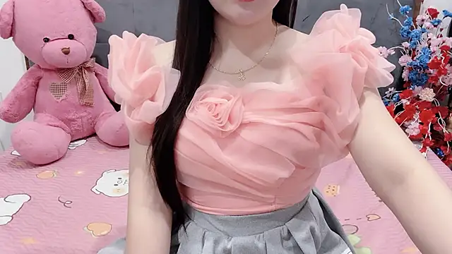 Funikio online show from May 2026 02:17:02 AM