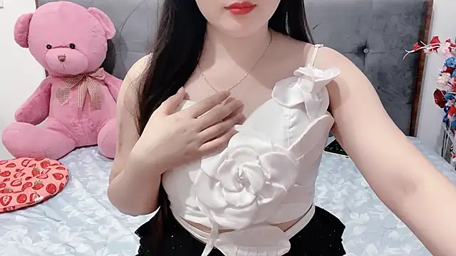 Funikio online show from May 2026 01:41:01 PM