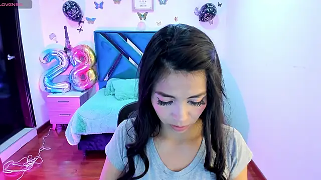 Aylinn diaz online show from January 2025 11:50:01 AM