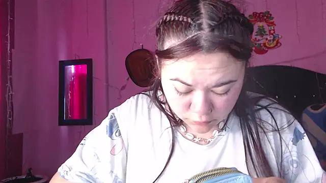 NikkiRous  online show from December 2025 01:31:02 PM