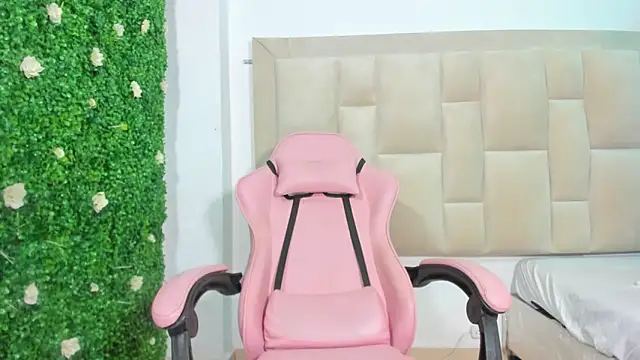 Milk anastasia online show from March 2025 02:56:02 PM