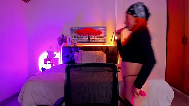 Snapshot of Dulce_charlottee chatting on January 2025 07:20:01 PM Dulce charlottee online show from January 2025 07:20:01 PM