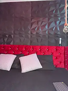 Ema azel online show from November 2025 02:06:02 PM