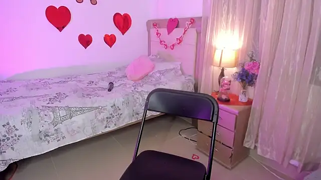 vale kross online show from February 2025 02:02:01 PM