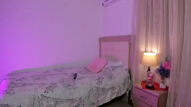 vale kross online show from March 2025 01:38:02 PM