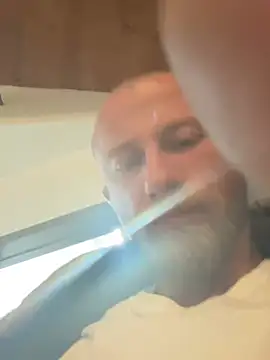 BIGWHITECOCKDOC36 online show from January 2025 12:19:02 PM