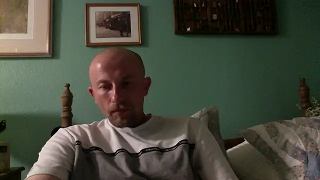 BIGWHITECOCKDOC36 online show from October 2025 11:00:01 AM