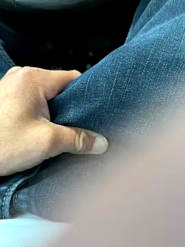 BIGWHITECOCKDOC36 online show from October 2025 02:39:02 PM