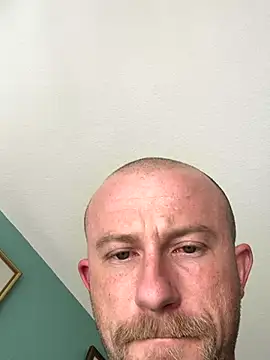 BIGWHITECOCKDOC36 online show from October 2025 09:30:01 PM