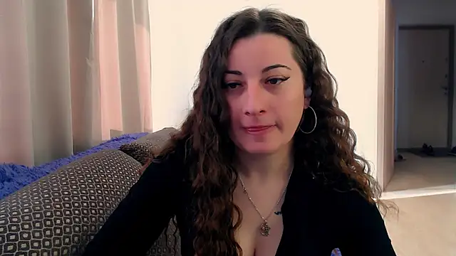 Snapshot of Helen_Adams_ chatting on May 2026 05:13:02 AM Helen Adams online show from May 2026 05:13:02 AM