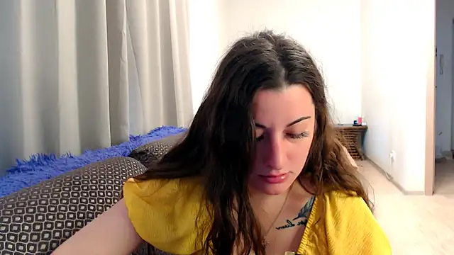 Snapshot of Helen_Adams_ chatting on May 2026 05:47:01 AM Helen Adams online show from May 2026 05:47:01 AM