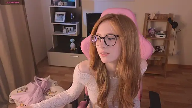 Snapshot of rara_ruru chatting on March 2025 09:49:01 AM rara ruru online show from March 2025 09:49:01 AM