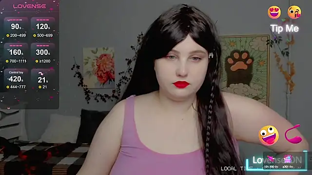 Snapshot of Crystal_Chris chatting on September 2025 04:52:02 PM Crystal Chris online show from September 2025 04:52:02 PM