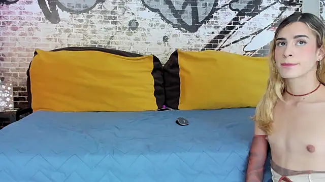 its me miley online show from January 2025 01:14:02 PM