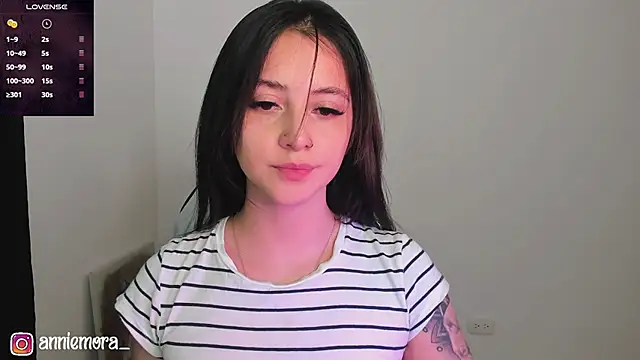 Snapshot of annie_mora chatting on January 2025 02:50:02 AM annie mora online show from January 2025 02:50:02 AM