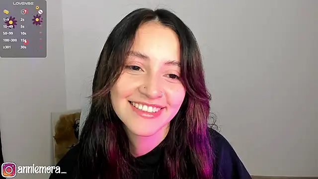 Snapshot of annie_mora chatting on February 2025 02:29:02 AM annie mora online show from February 2025 02:29:02 AM