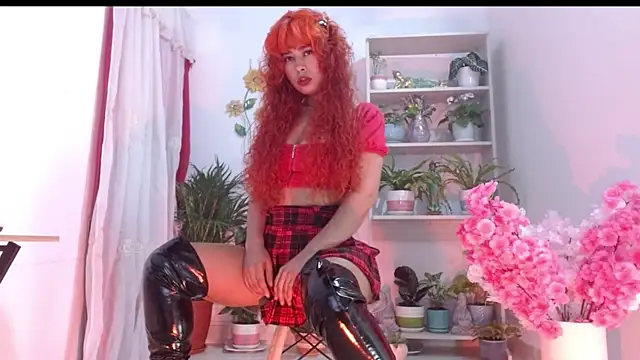 Snapshot of misspandora_ chatting on September 2025 01:12:02 PM misspandora online show from September 2025 01:12:02 PM