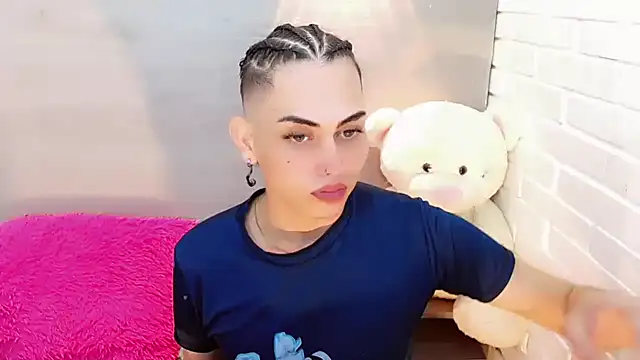 Daniela Pink  online show from November 2025 07:46:02 PM