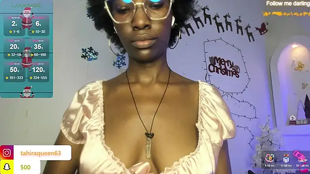 Snapshot of Tahira_21_ chatting on January 2025 10:29:02 PM Tahira 21 online show from January 2025 10:29:02 PM