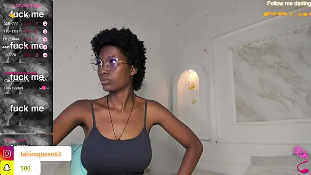 Snapshot of Tahira_21_ chatting on February 2025 10:47:02 PM Tahira 21 online show from February 2025 10:47:02 PM