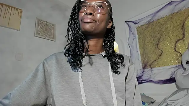 Snapshot of Tahira_21_ chatting on October 2025 06:45:02 PM Tahira 21 online show from October 2025 06:45:02 PM