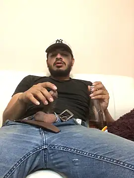 StripArt  online show from November 2025 03:50:01 AM